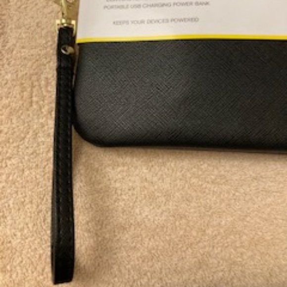 NWT - Liz Claiborne Universal Phone Charging Wallet/Wristlet For iPhone/Android - Picture 10 of 12